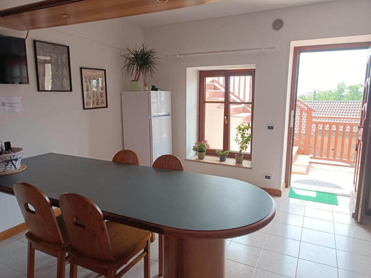 Casa Vacanze Lavanda & Rosmarino Telve Buitenkant foto