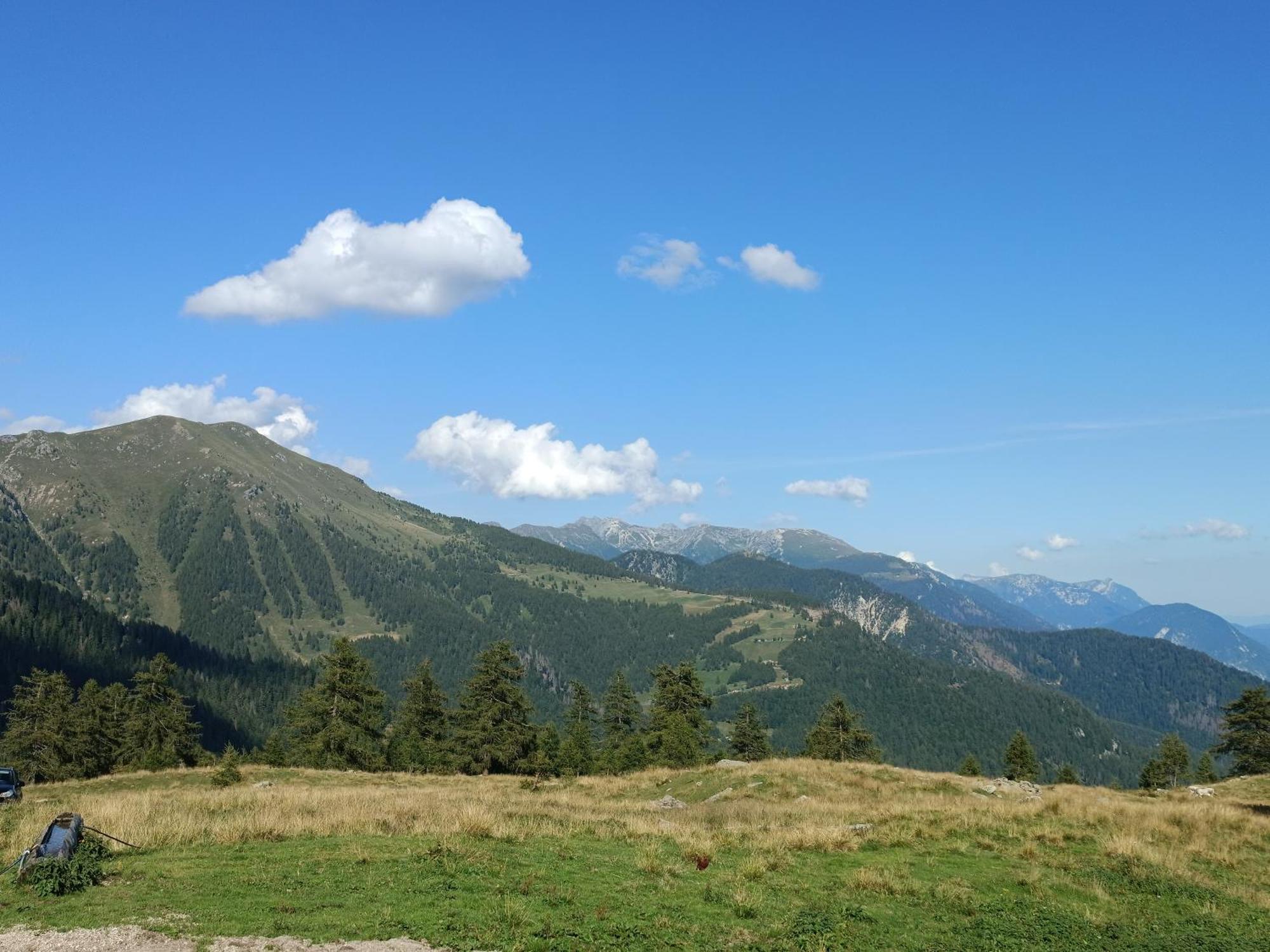 Casa Vacanze Lavanda & Rosmarino Telve Buitenkant foto
